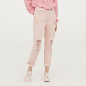 H&M pink boyfriend jeans